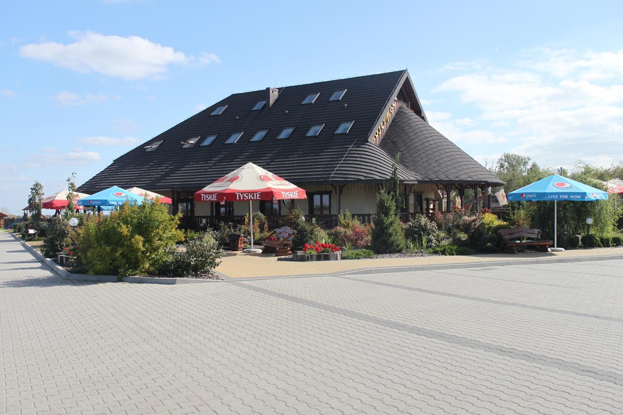 Gosciniec Legenda Hotel Wyszogrod Екстериор снимка