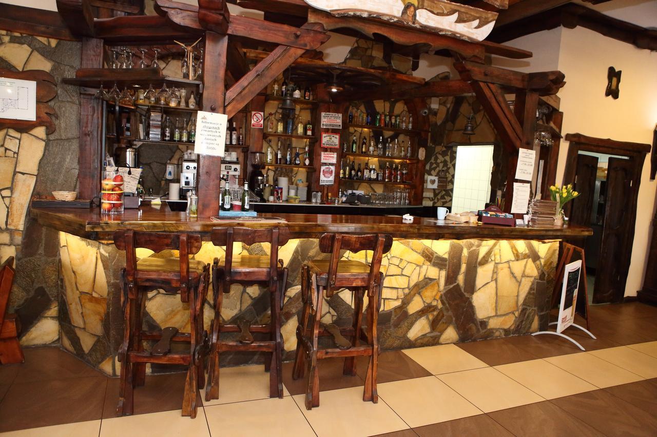 Gosciniec Legenda Hotel Wyszogrod Екстериор снимка